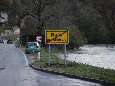 Baca pri Modreju.<br>Posledice neurja v Baski grapi.