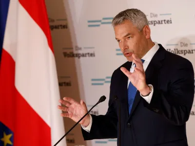 Austrian Chancellor Karl Nehammer attends a news conference in Vienna, Austria May 10, 2022.  REUTERS/Leonhard Foeger