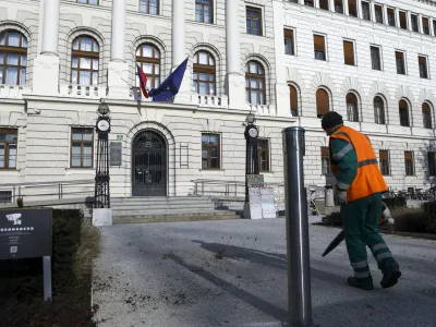 Kazenski oddelek ljubljanskega okrožnega sodišča ima trenutno okoli 2400 odprtih zadev. 