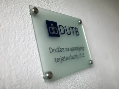 prostori DUBT- 16.12.2013 - Druba za upravljanje terjatev bank (DUTB) oziroma t.i. slaba banka,  direktorja predstavila potek aktivnosti v naslednjih tednih in mesecih; upravni odbor - uprava - vodstvo//FOTO: Luka Cjuha