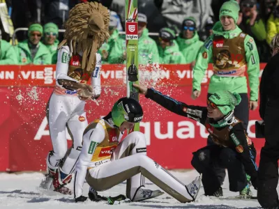 Peter Prevc osvojil veliki kristalni globus - 20.03.2016 - Planica 2016. - FIS Finale svetovnega pokala v smučarskih skokih - posamična tekma -    ///FOTO: Luka Cjuha..