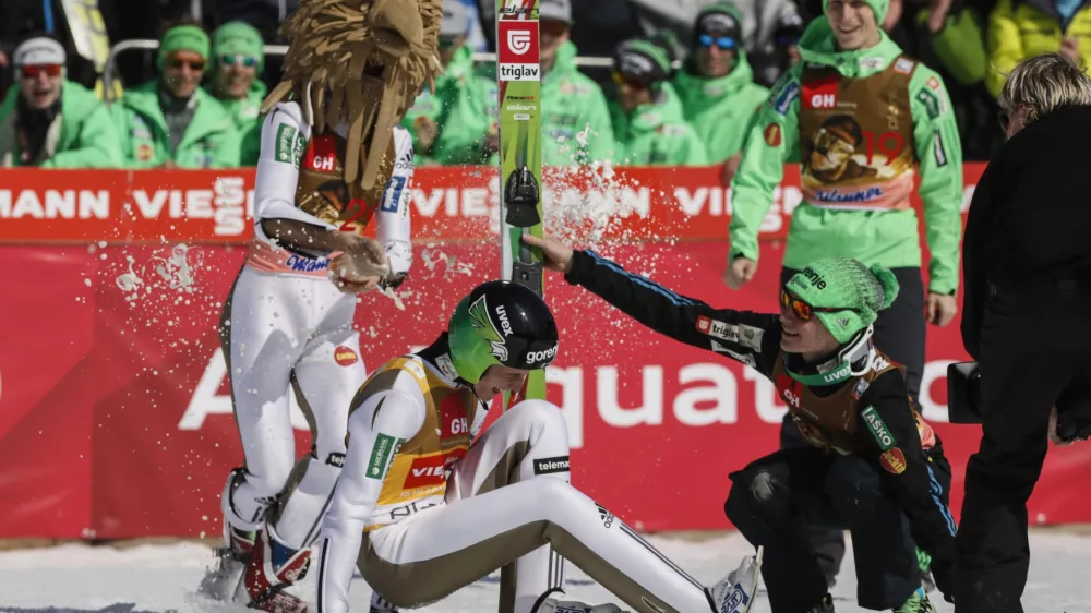 Peter Prevc osvojil veliki kristalni globus - 20.03.2016 - Planica 2016. - FIS Finale svetovnega pokala v smučarskih skokih - posamična tekma -    ///FOTO: Luka Cjuha..