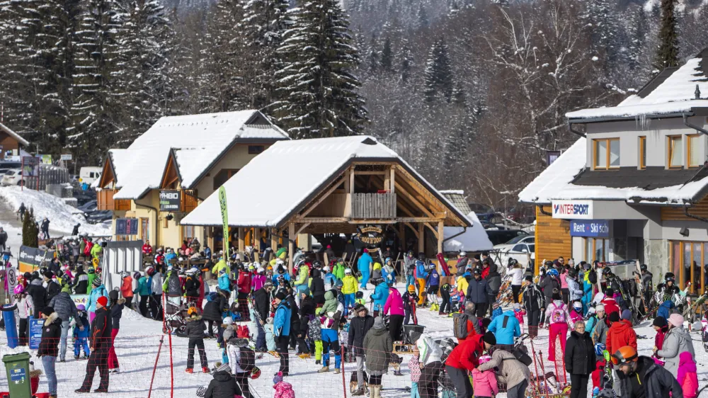 - 26.1.2019 - Kranjska gora - smučiče, smučanje, smučarji, sneg, zima, rekreacijaFOTO: Matja Rut