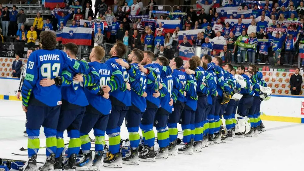 Slovenska hokejska reprezentanca se je v Bolzanu vrnila med svetovno elito. 