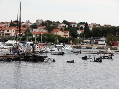 15.05.2024., Medulin - Pozar na brodovima u marini. Photo: Goran Kovacic/PIXSELL