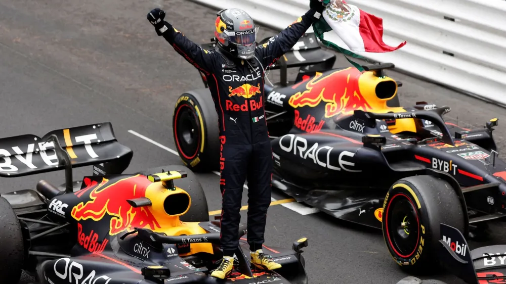 Formula One F1 - Monaco Grand Prix - Circuit de Monaco, Monte Carlo, Monaco - May 29, 2022 Red Bull's Sergio Perez celebrates after winning the race REUTERS/Benoit Tessier   TPX IMAGES OF THE DAY