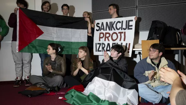 - 08.05.2024 - Protest študentov proti vojni v Palestini in zasedba Fakultete za družbene vede v Ljubljani FDV. FOTO: Nik Erik Neubauer