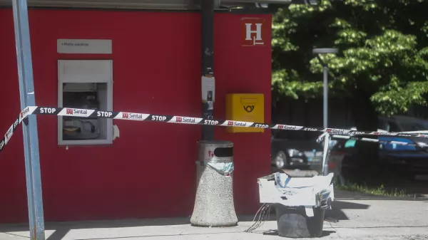 23.05.2024. Rop bankomata z raztrelitvijo v Štepanjskem naselju na Parmski cesti 2. Foto: Bojan Velikonja