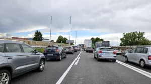 Prometni zastoji na naših avtocestah, zlasti vpadnicah v Ljubljano in obvoznici, so vse pogostejši in daljši, stanje pa se bo le še poslabševalo. 