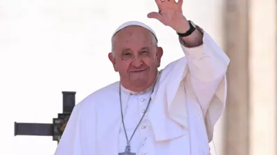 Pope Francis gestures on the day he presides over mass on ''World Children's Day'' at Vatican City May 26, 2024. REUTERS/Alberto Lingria