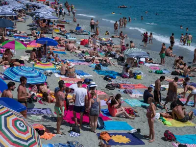 - 28.06.2016 - simbolična fotografija - Italijanska obala polna turistov - Cinque Terre - pet deel - poletje - vročina - morje - turizem - Ligursko morje - obala - ..//FOTO: Maja Marko