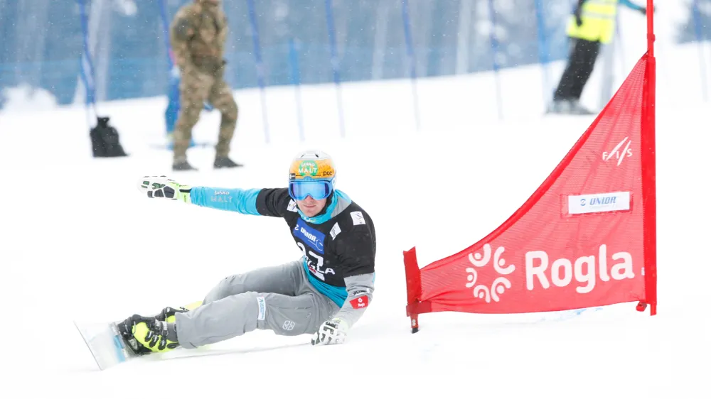 deskar na snegu Tim Mastnak- ROGLA 2016 - FIS Snowboard World Cup - deskanje na snegu - Svetovni pokal v paralelnem veleslalomu -   //FOTO: Bojan Velikonja 