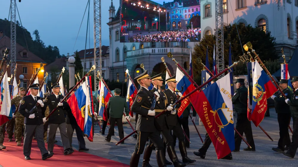 - 24.06.2017 - osrednja dravna proslava Dan dravnosti in 26. obletnica osamosvojitve Slovenije - slovesnost ob dnevu dravnosti - //FOTO: Matja Rut