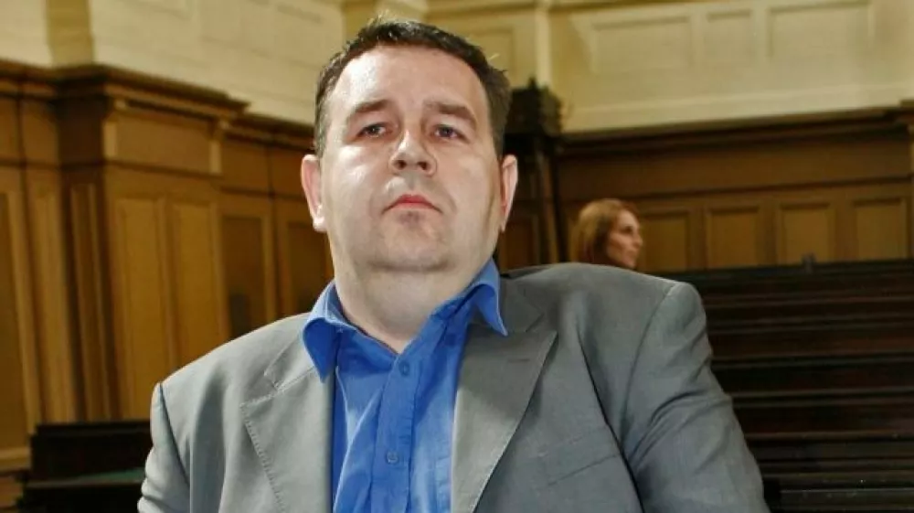 Zlatan Kudić od države zaradi neupravičenega odvzema osebnih dokumentov zahteva 11 milijonov evrov. (Foto: Tomaž Skale)