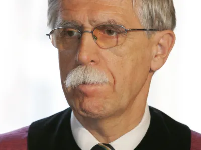  Prof. dr. Ciril Ribičič, ustavni sodnik od 19.12.2000 do 18.12.2009- Ustavno sodiče RS  //FOTO: Bojan Velikonja  OPOMBA: ZA OBJAVO V ČASOPISU DNEVNIK