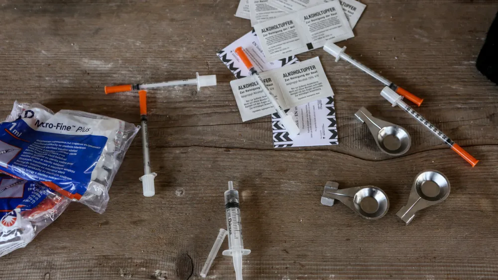 - 16.01.2019  narkomanski pribor, igle, odvisnost, droge //FOTO: Luka Cjuha.