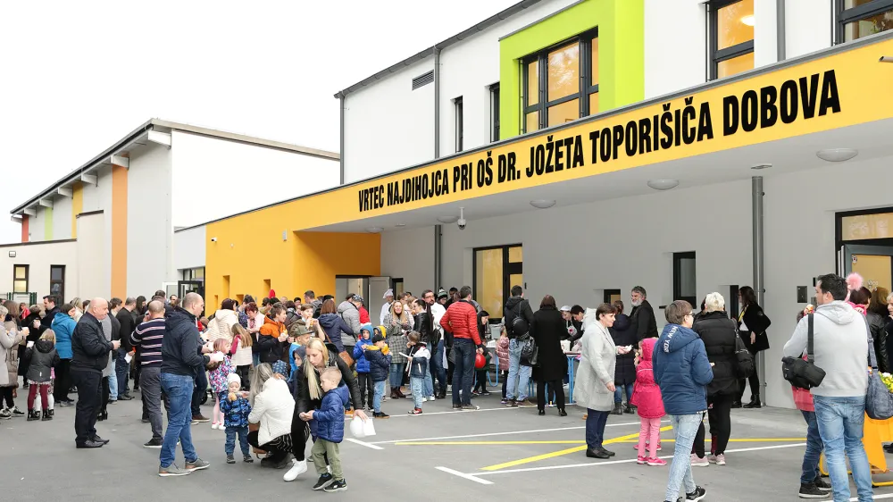 V novem vrtcu Najdihojca v Dobovi je na voljo pet igralnic. F Občina Brežice