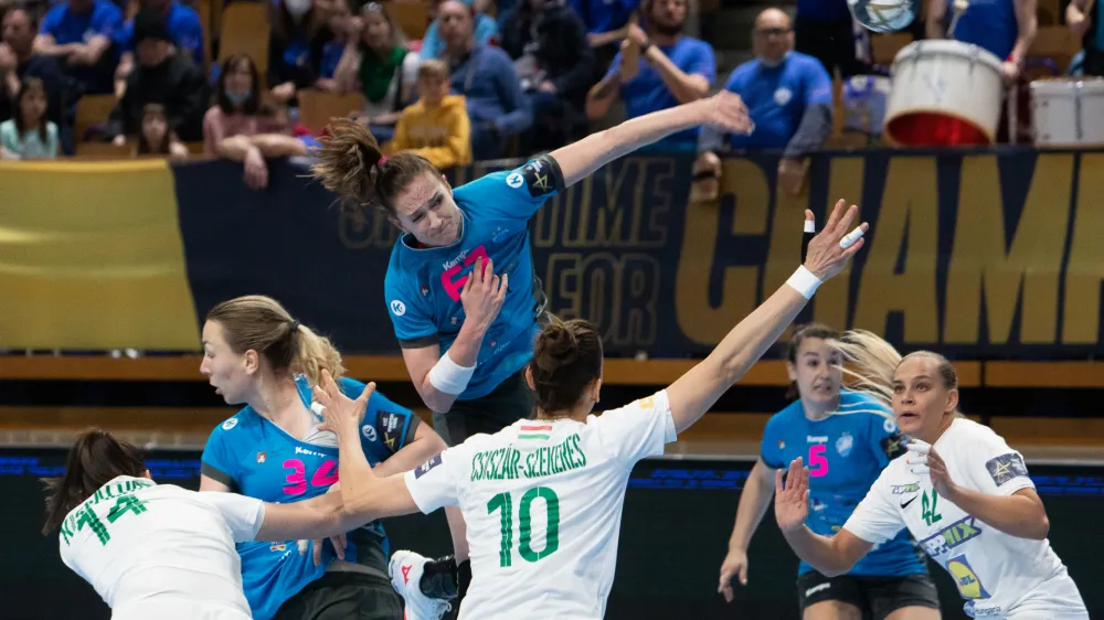 - 26.03.2022 &ndash; ženski rokomet - Krim Mercator: Ferencvaro&scaron;, evropska liga prvakinj - prva tekma osmine finala<br> <br>//FOTO: Bojan Velikonja