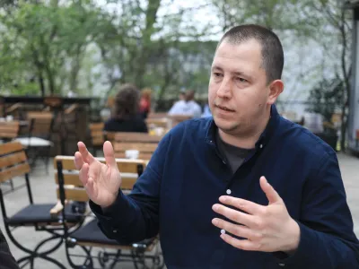 Du&scaron;an Spasojević, srbski politični analitik