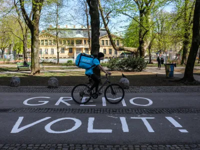 - 13.04.2022 - Park Tabor - grafit GREMO VOLIT! - poziv na parlamentarne volitve 2022<br><br><br> //FOTO: Bojan Velikonja<br><br>