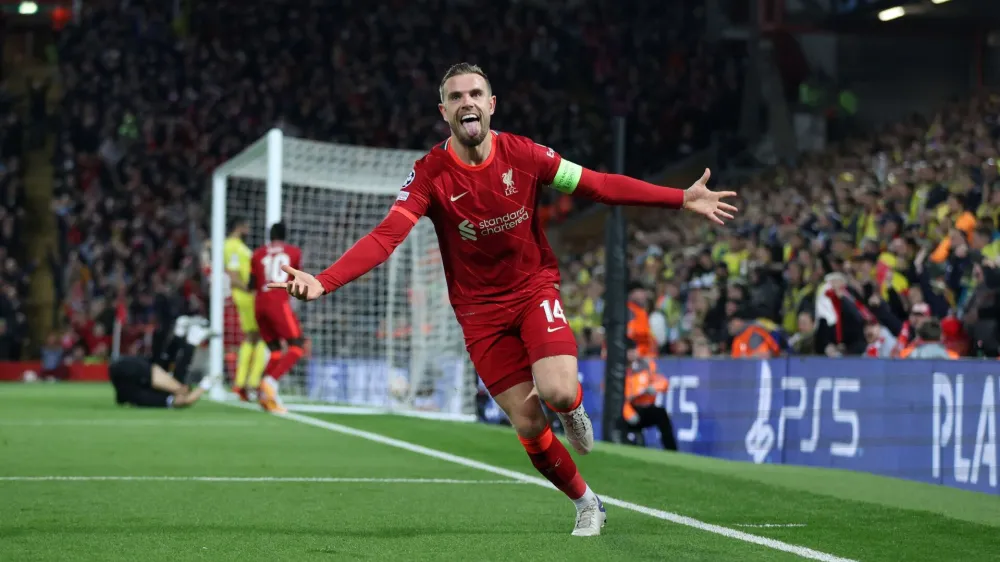 Kapetan Liverpoola Jordan Henderson je s podajo poskrbel, da je Villerreal dosegel avtogol. Reuters