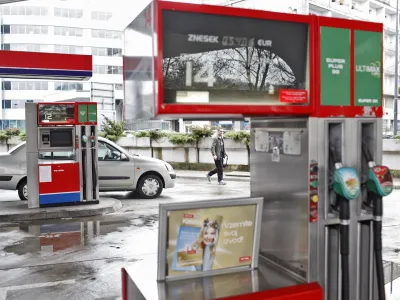 Bencinska črpalkaFOTO: JAKA GASAR / NEDELJSKI