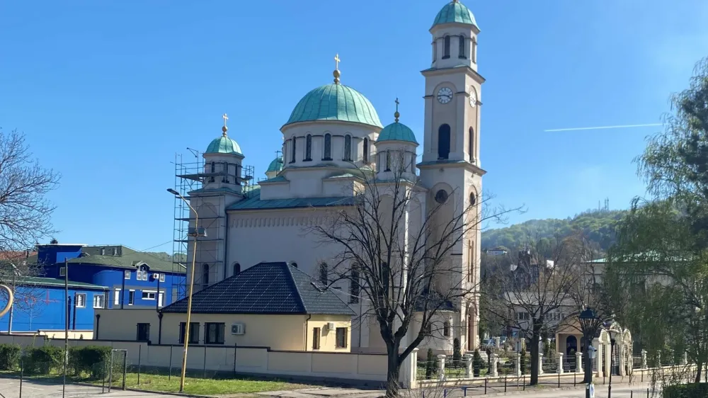  Na morje kar v Tuzlo?