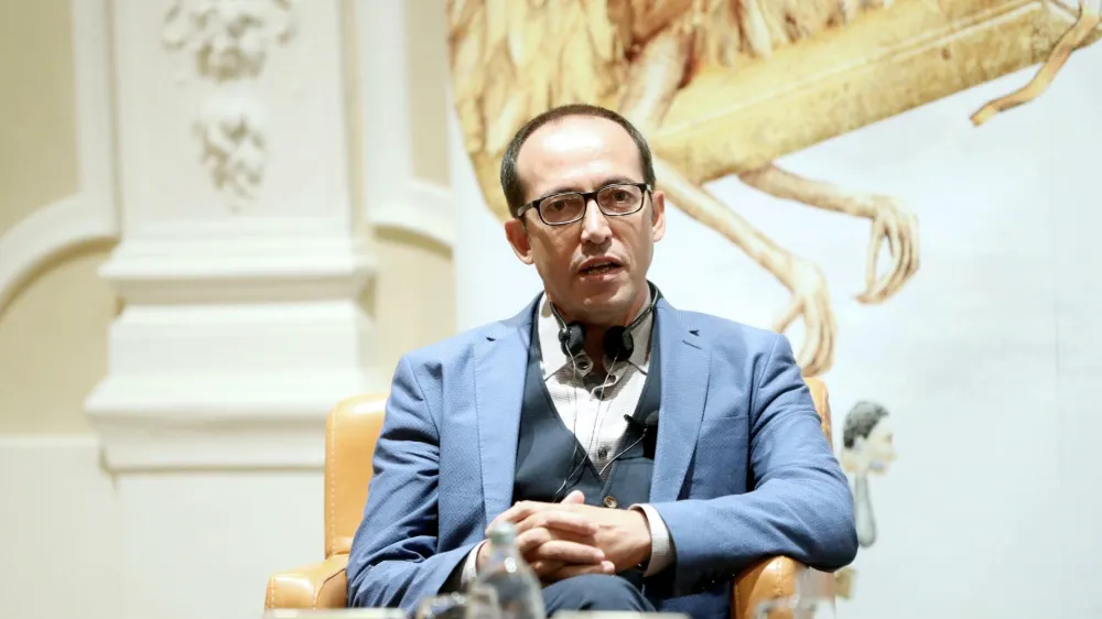 10.09.2019., Zagreb - U Hrvatskom glazbenom zavodu odrzana je tribina s jednim od najcjenjenijih i najvaznijih suvremenih turiskih pisaca Burhanom Sonmezom u sklopu Fesivala svjetske knjizevnosti. Photo: Sanjin Strukic/PIXSELL