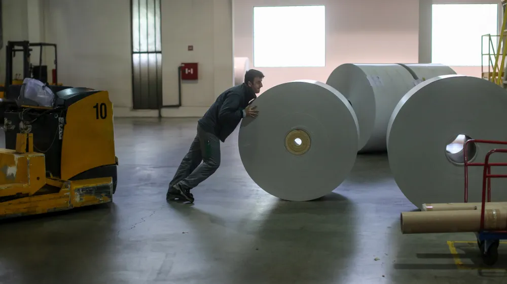 Cene papirja so se zaradi enormnega dviga cen surovin in energentov močno zvišale. Podražitvam časopisov, knjig, zvezkov in učbenikov se ne bo dalo izogniti.