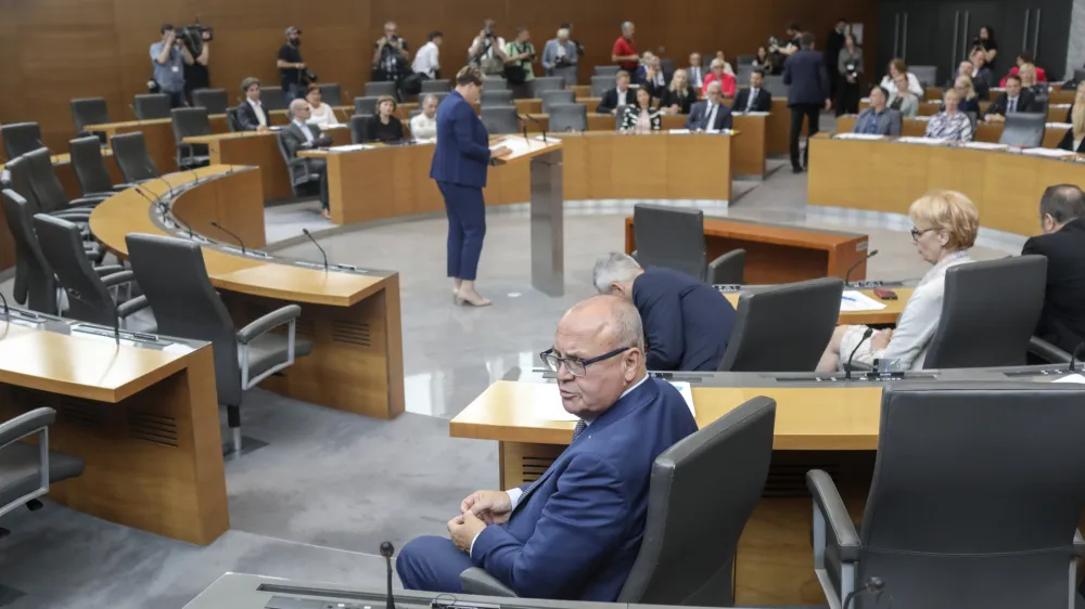 Jožef Horvat- 25.05.2022 &ndash; izredna seja DZ, na kateri bodo glasovali o kandidatu za mandatarja, dr. Robertu Golobu in razrezu delovnih teles DZ /FOTO: Jaka Gasar