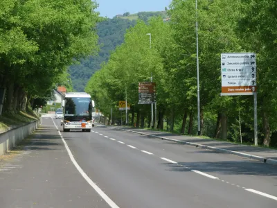 Ena pomembnej&scaron;ih infrastrukturnih naložb v Kr&scaron;kem je celovita obnova za zdaj &scaron;e državne Ceste kr&scaron;kih žrtev, osrednje prometnice v mestu, ki pa bo v prihodnjih letih pre&scaron;la v upravljanje in last občine. F Dragana Stanković