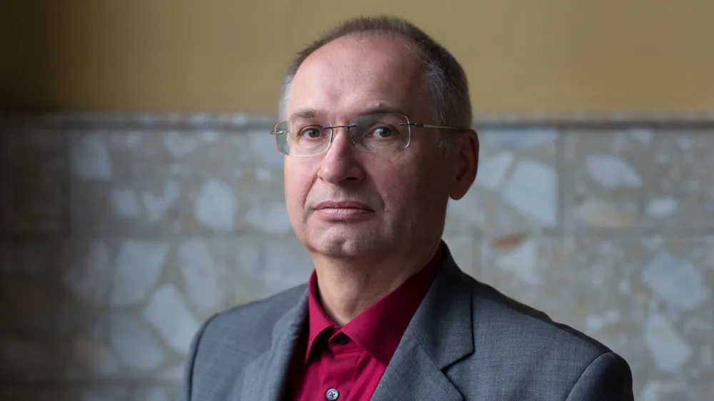 - 1.12.2016 - dr. Darij Krajčič, direktor Zavoda RS za varstvo narave, predsednik sveta Javnega zavoda Triglavski narodni park (TNP) in sodni izvedenec za gozdarstvo. //FOTO: Matja Rut