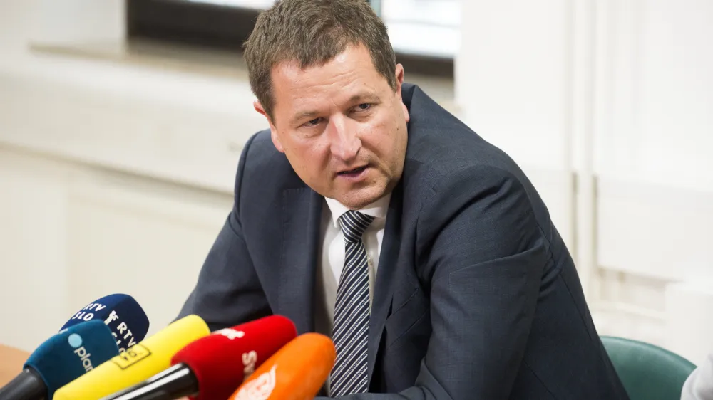 Rok Marolt, direktor Javne agencije za civilno letalstvo RS - 25.09.2019  Javna agencija za civilno letalstvo Republike Slovenije - novinarska konferenca ustni obravnavi v zvezi z ohranitvijo operativne licence letalskega prevoznika Adria Airways. //FOTO: Nik Erik Neubauer