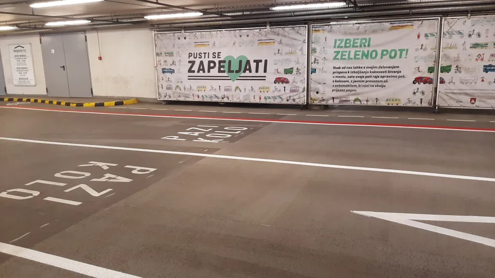 Parkirna hiša Kongresni trg