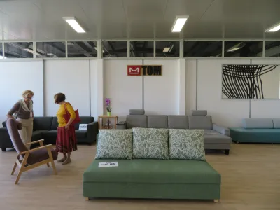 M Tom je leta 2011 ustanovila peščica nekdanjih Tomovih delavcev. Podjetje danes zaposluje 24 ljudi.