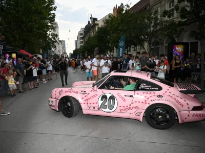 - 28.06.2022 - Karavana superšportnikov OneLife Rally v Ljubljani – superšportni prestižni avtomobili//FOTO: Nik Erik Neubauer