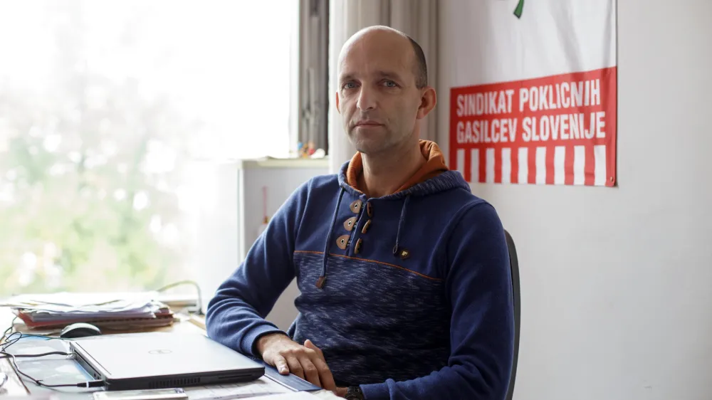 - 27.09.2017 - David varc, sindikalist - sekretar Sindikata poklicnega gasilstva Slovenije //FOTO: Matja Rut