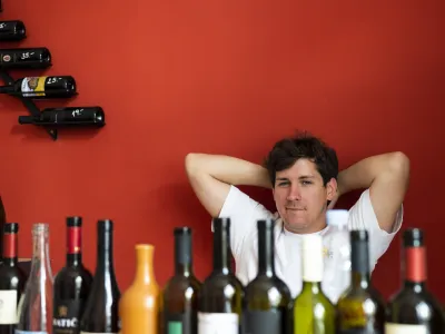 - 12.07.2022 - Alen Audič- sommelier- lastnik vinoteke, Kobarid. //FOTO: Nik Erik Neubauer