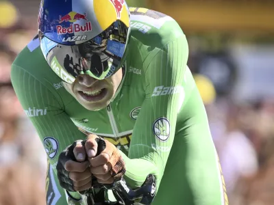 23 July 2022, France, Rocamadour: Belgian cyclist Wout Van Aert of Team Jumbo-Visma competes in the twentieth stage of the 109th edition of the Tour de France cycling race, a 40,7km individual time trial from Lacapelle-Marival to Rocamadour. Photo: David Stockman/BELGA/dpa