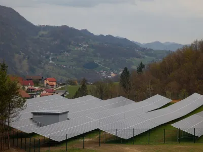 Hrastnik, Soncna elektrarna Prapretno.<br>Slovesnost ob odprtju Soncne elektrarne Prapretno.