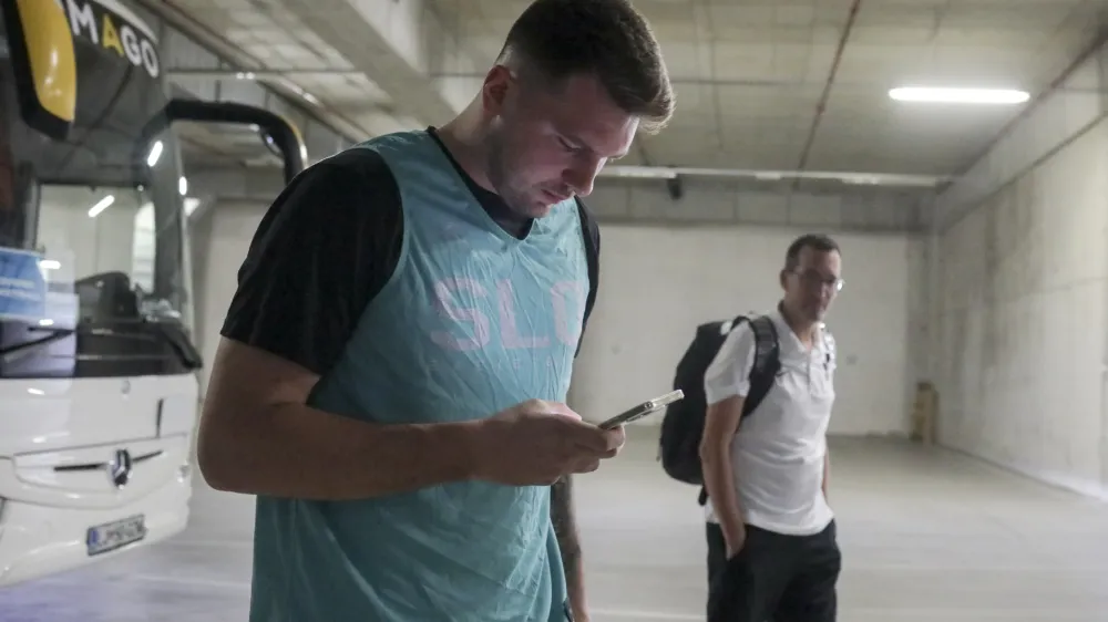 Luka Dončić<br><br>- 27.06.2022 – košarkarska reprezentanca - trening – priprave pred tekmo proti Hrvaški - kvalifikacije za svetovno prvenstvo 2023, 5. krog -<br><br><br>//FOTO: Jaka Gasar