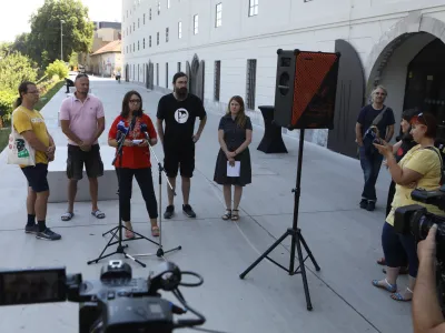 Levica, Piratska stranka, Vesna &ndash; zelena stranka, Lista kolesarjev in pešcev ter gibanje Ljubljana odprto mesto so pred nekaj tedni skupaj nastopili proti načrtovani gradnji sežigalnice v prestolnici. Foto: Luka Cjuha&nbsp;