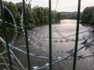 Kolpa je doslej na slovenski in hrvaški strani odnesla sedemnajst migrantov. Imen nekaterih med njimi ne poznamo, svojci pa ugotavljajo, da je podatke težko pridobiti.&nbsp;