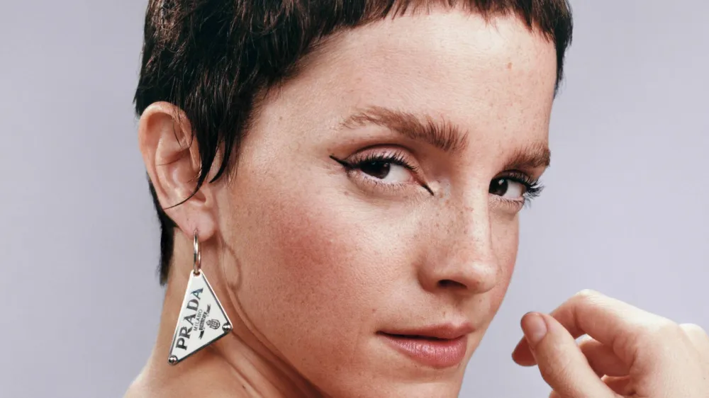 EMMA WATSON OBRAZ KAMPANJE ZA NOVO ŽENSKO DIŠAVO BLAGOVNE ZNAMKE PRADA