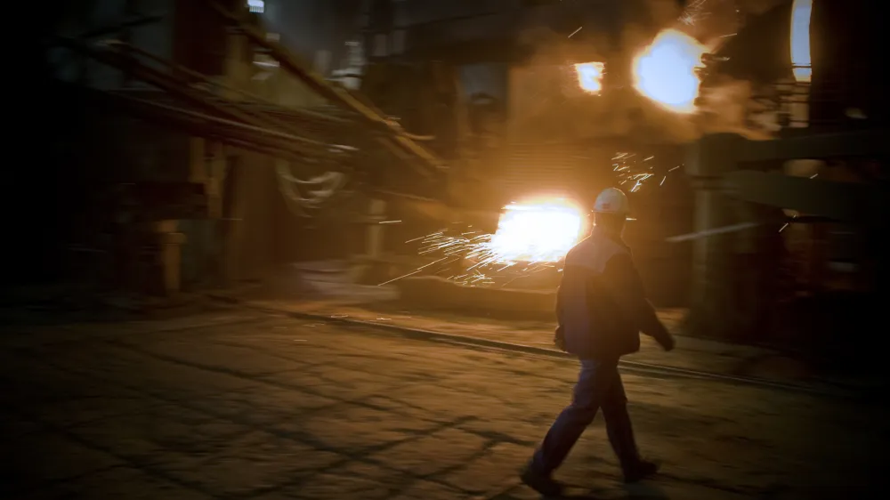 - elezarna ACRONI, d.o.o., Jesenice - proizvodnja surovega eleza, jekla, ferozlitin/FOTO: Bojan Velikonja OPOMBA: ZA OBJAVO V PRILOGI  DNEVNIKOV OBJEKTIV - REPORTAA 