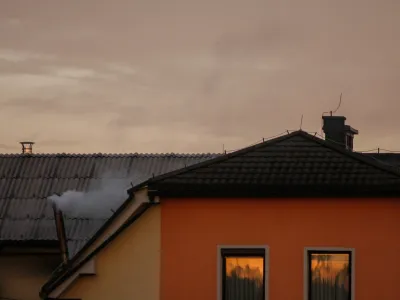 - 20.01.2016 - Ljubljana Vič, dimnik, kurjava, ogrevanje, onesneevanje    //FOTO: Bojan Velikonja