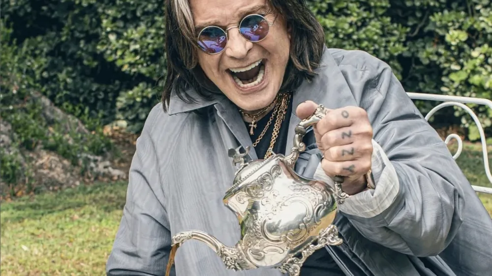 Ozzy Osbourne ima dovolj Združenih držav Amerike in se vrača v Anglijo. F instagram