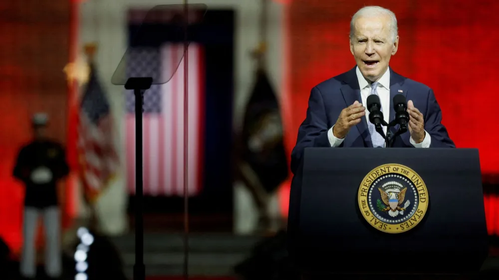 U.S. President Joe Biden delivers remarks on what he calls the "continued battle for the Soul of the Nation" in front of Independence Hall at Independence National Historical Park, Philadelphia, U.S., September 1, 2022. REUTERS/Jonathan Ernst    TPX IMAGES OF THE DAY