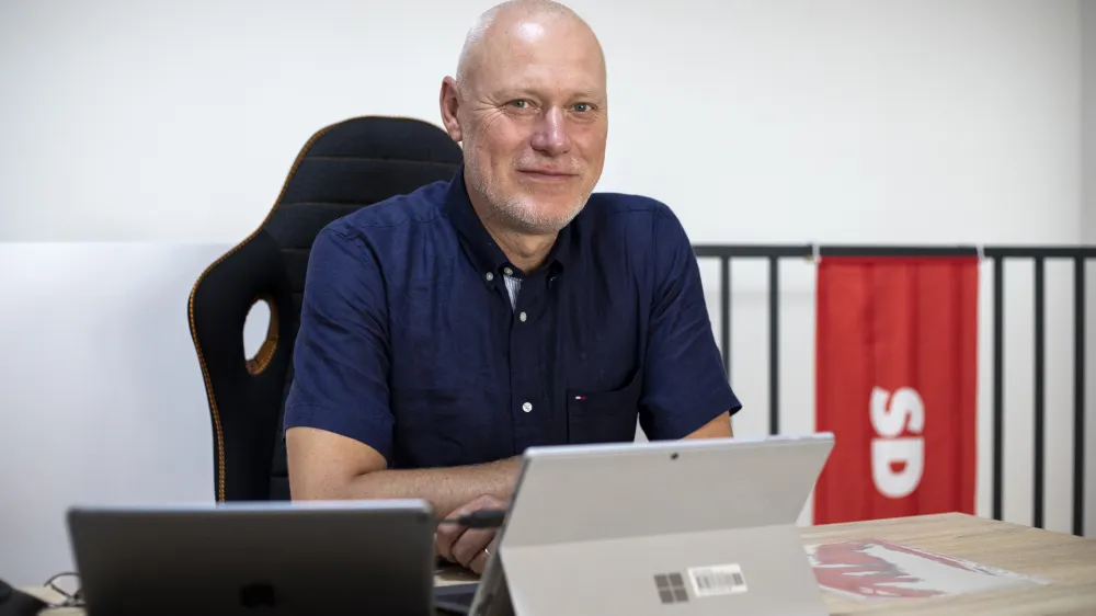 - 28.07.2020 &ndash; dr. Milan Brglez, nekdanji predsednik Državnega zbora RS (2014&ndash;2018), od julija 2019 evropski poslanec S&D/SD - Poslanska Skupina naprednega zavezni&scaron;tva socialistov in demokratov v Evropskem parlamentu  //FOTO: Matjaž Ru&scaron;tOPOMBA: INTERVJU ZA OBJEKTIV 2020