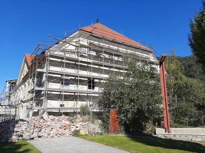 Za dokončanje obnove potrebujejo še tri milijone evrov.